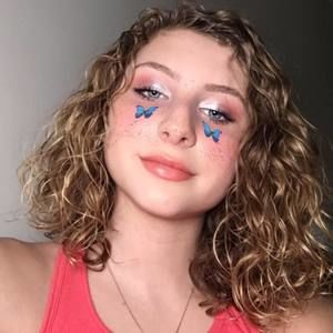 Meet your Posher, Mandolyn